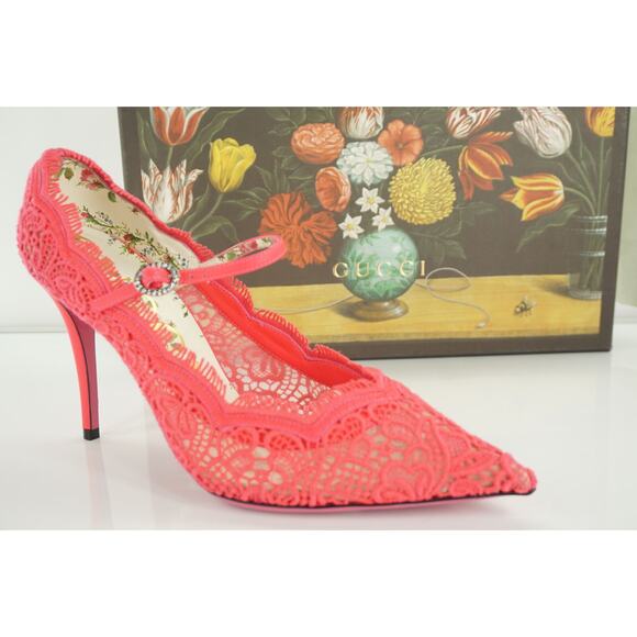 Gucci Virgina 95 Pink Lace Pointed Toe Pumps MJ Strap Size 39.5 NIB $1100 Neon - Picture 1 of 11